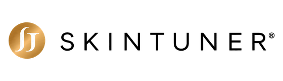 Skintuner Logo mit goldenem Emblem und schwarzem SKINTUNER Schriftzug